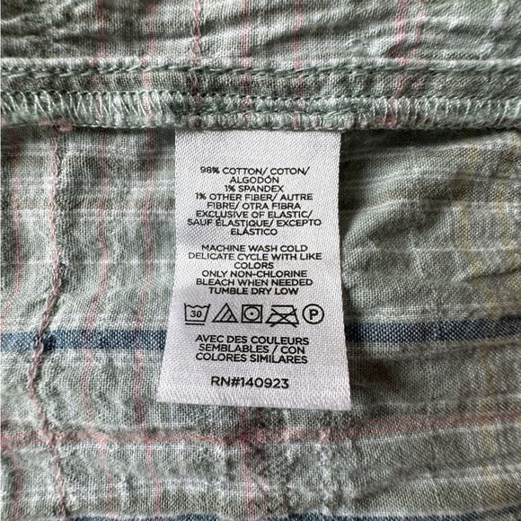 LOFT PLAID SMOCKED RUFFLE TIE NECK TOP | SIZE: LARGE - Picture 7 of 9